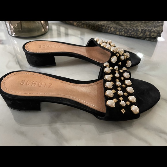 Schutz Pearl Slides-LIKE NEW - Picture 3 of 4